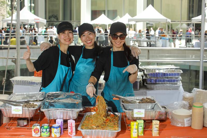Dine Around Downtown 2026